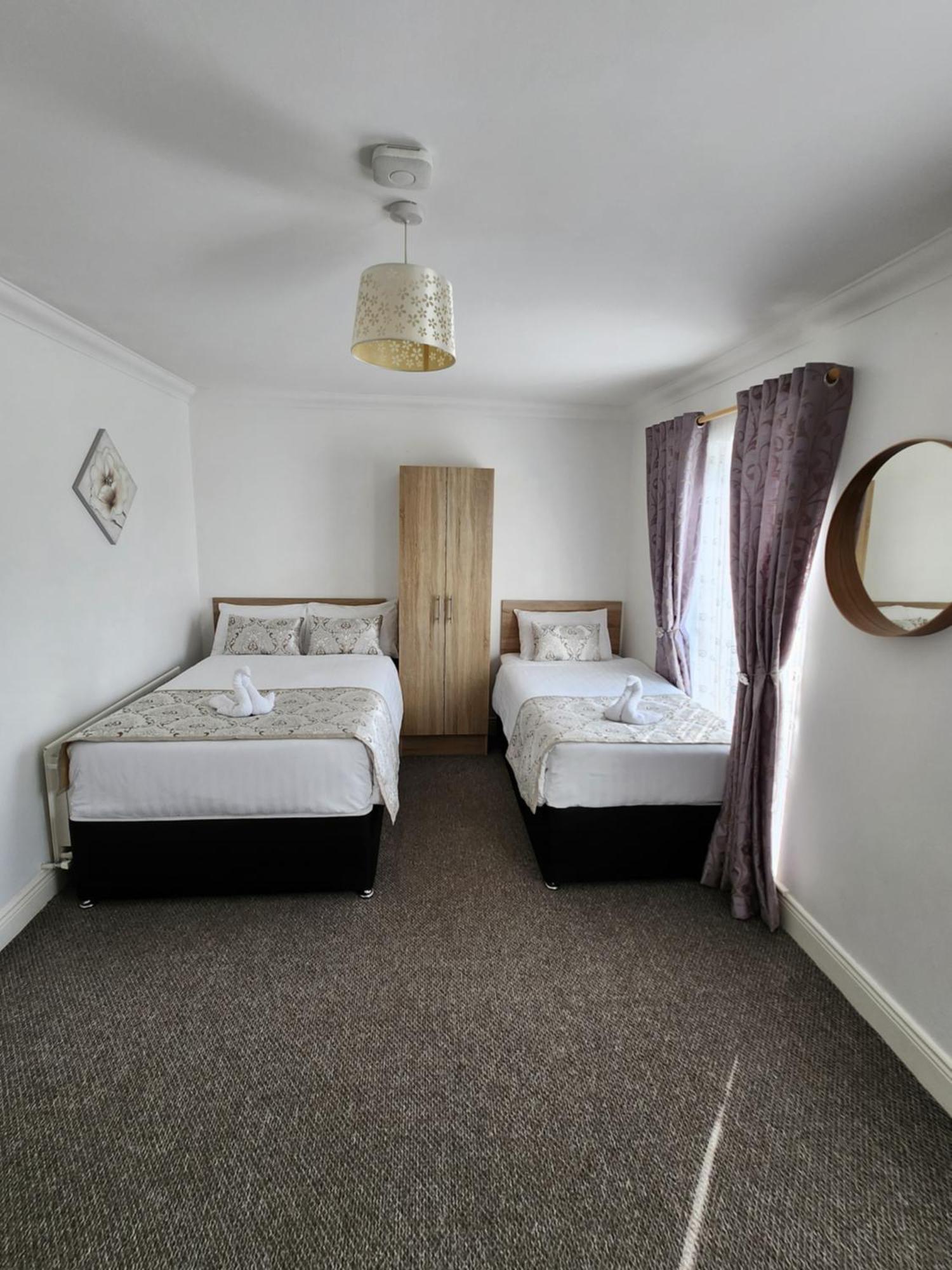 Bright Elegant Room Park View Dublin Exterior photo